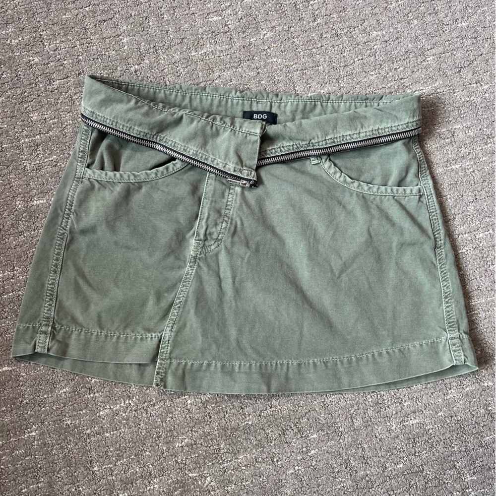 BDG Urban Outfitters Foldover Zipper Mini Skirt Green Size Medium